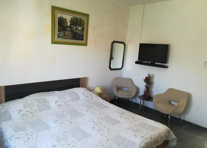 Konukevi Guesthouse Porec 3*